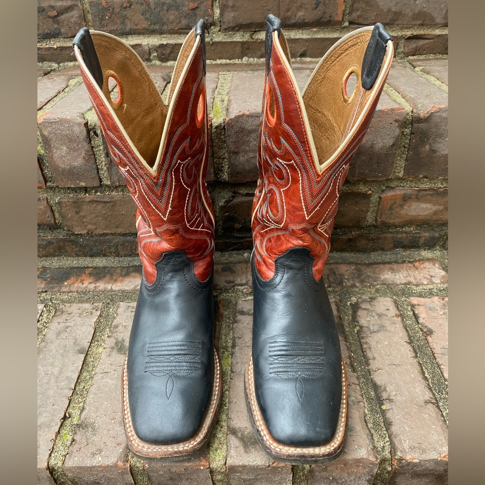 ARIAT Women's Style #16849 Square Toe US 7B **Lightly loved**